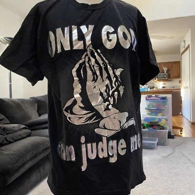 Camiseta Alstyle Only God Can Judge Me Negra y Plateada Talla Mediana Foto 1 de 4