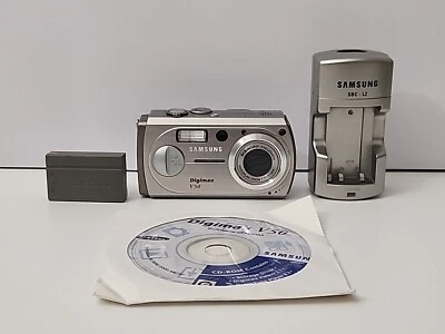 Samsung Digimax V50 5MP Digital Camera With Battery & Charger & Accessories - Image 1 of 4