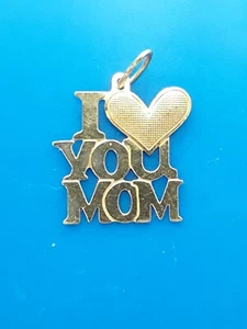 14K Solid Yellow Gold I LOVE YOU MOM Pendant - Picture 1 of 3