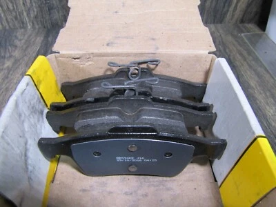 2009-14 Mazda 5 Rear Semi-Metallic Disc Brake Pads Set BRAKEBEST SM1095A - Imagem 1 de 3