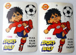 2X RARE VINTAGE 80'S SPORT BILLY DOLL FIGURE TAG CARDS FIFA FAIR PLAY LYRA ! - Picture 1 of 5