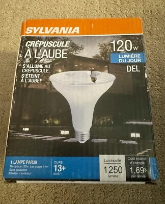 SYLVANIA Night Chaser PAR38 LED Light Bulb, 250W=25W, Daylight 5000K, 1 Pk - Image 1 of 4