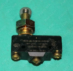 Micro Switch, BZ-2RQ784, Honeywell Snap Action Limit Switch Roller - Picture 1 of 2