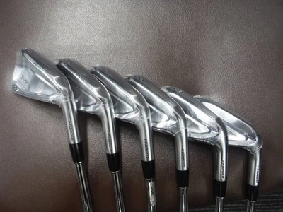 DUNLOP New  Srixon ZXi7 Iron 5 P 6 pcs NS PRO Modus3 TOUR105 Flex S - Image 1 of 4