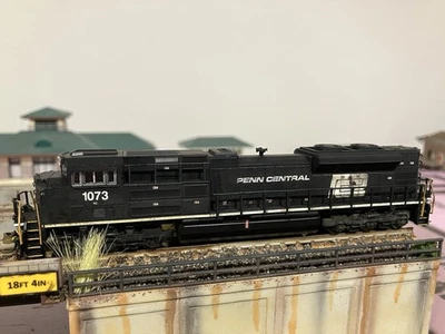 Fox Valley SD70ACe Norfolk Southern Penn Central NS 1073 Weathered Detailed - Image 1 of 4