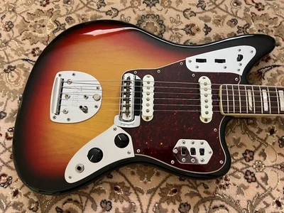 Fender Jaguar 1971 3 tonos Sunburst - muy limpio 54 años vintage Foto 1 de 4