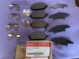 Front Brake Pads Honda Civic 5dr 2.0L Petrol And 1.7 Diesel Models 2002-2005 - Picture 1 of 4