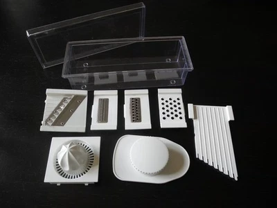 TCM Allzweck-Reibe - 6 auswechselbare Einsätze & Auffangbehälter - Bild 1 von 4