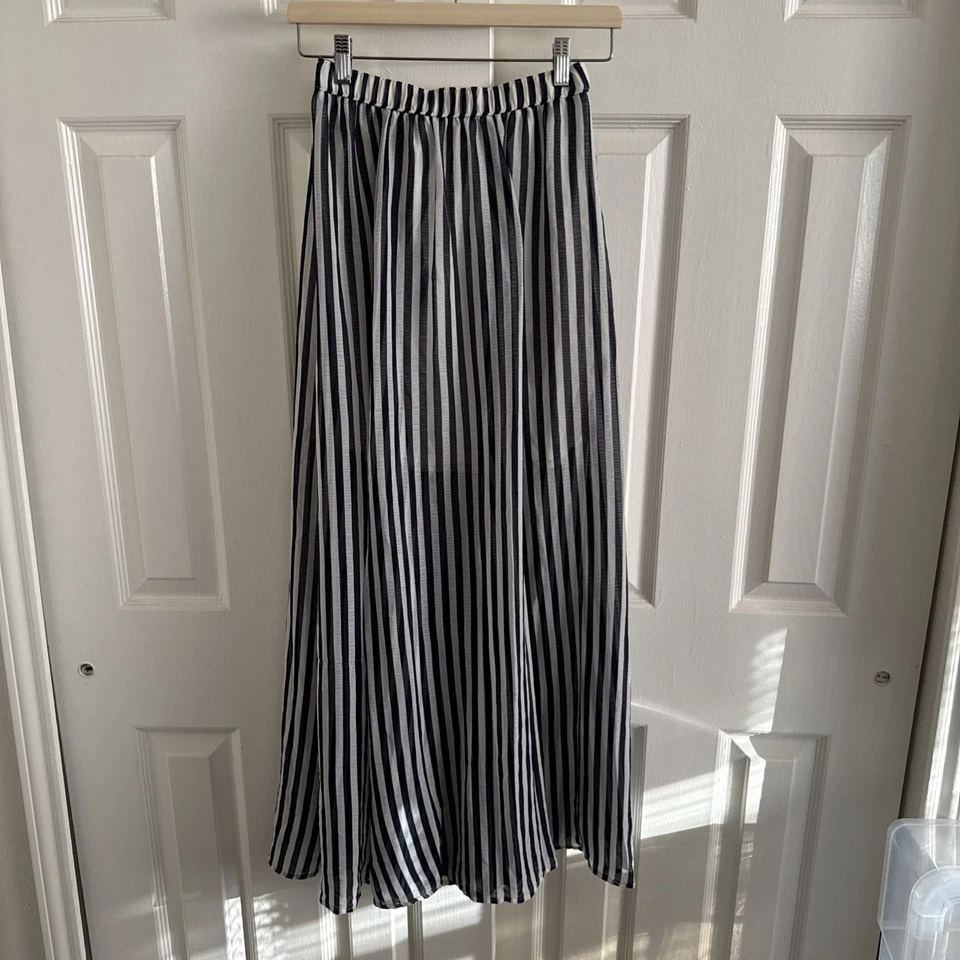 Maxi Falda Abercrombie & Fitch Azul/Blanco Rayas Talla Pequeña Foto 1 de 4