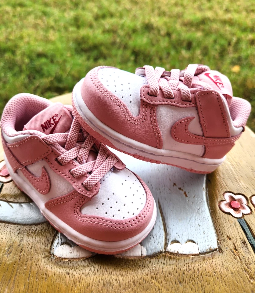 Nike Dunk Low "Granada" Niñas TOTALMENTE NUEVAS Niño Pequeño 5C Foto 1 de 4