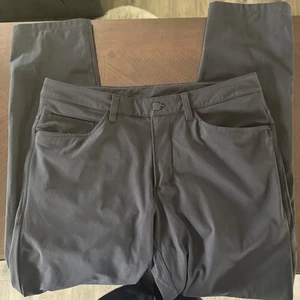 Lululemon Pants Mens 32 Gray ABC Slim Commuter 5 Pocket Performance Golf 32x31 - Picture 1 of 5