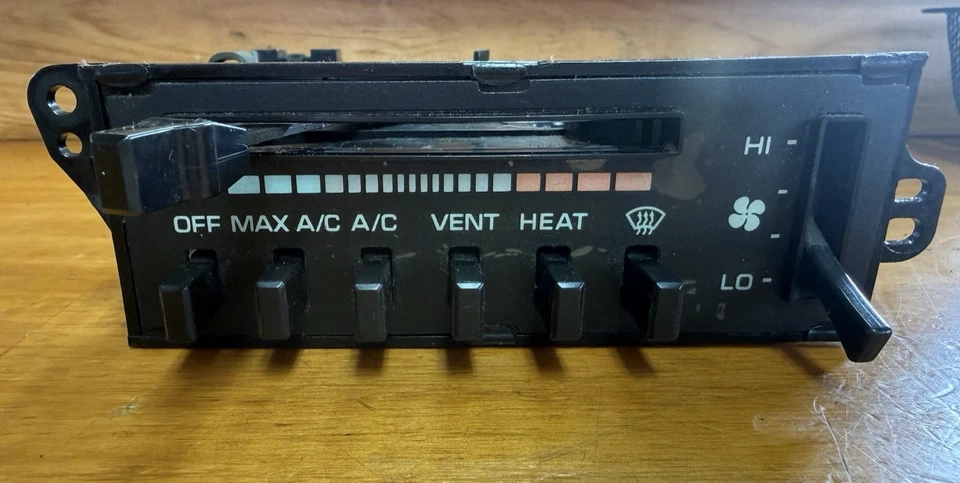 82-93 Dodge Ram D150 D250 D350 Ramcharger Climate Temperature Control W/ AC OEM - Изображение 1 из 4