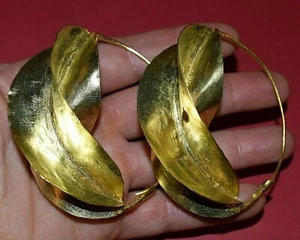Pendientes grandes africanos tribales de latón lavado de oro ligero lavado, África - Imagen 1 de 2