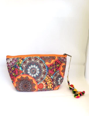 Bolsa de Maquillaje DESI POP Brillante Colorido Geo Mandela Nueva Sin Etiquetas 4903 Foto 1 de 4