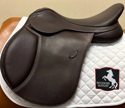 "Silla de montar Arena multiusos 18"" marrón garganta ajustable - excelente estado de demostración" Foto 1 de 4