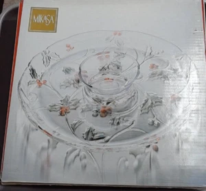 MIKASA SEASON'S HOLLY RED WY528-506 CHIP & DIP SET 15"  NEW IN ORIGINAL BOX - Picture 1 of 2