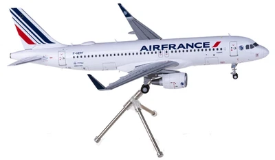 1:200 Geminijets Air France Airbus A320 F-HEPF​ Passenger Airplane Diecast Model - Image 1 of 4