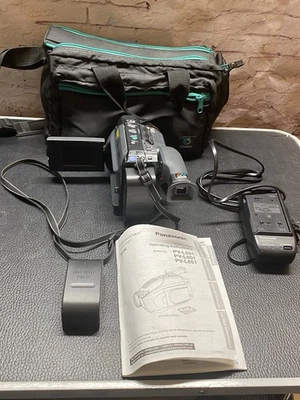 Panasonic Palmcorder VHS-C Palmsight Model PV-L551D With Accessories - Image 1 of 4