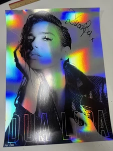 DUA LIPA +++ ALBUM PORTER + HOLOGRAPHIC SIGNED AUTOGRAPH 24x18 poster+950 COPIES - Picture 1 of 12