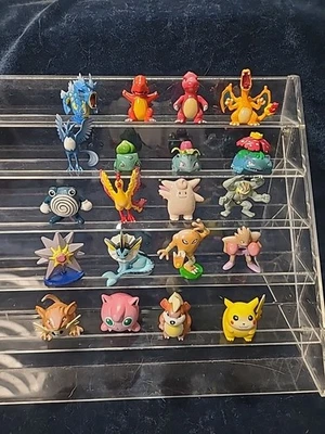 Lote de 20 figuras vintage de Tomy de Pokemon  Foto 1 de 3
