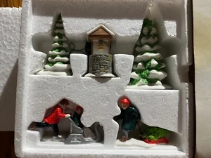 Department 56 "Winter Village Accessories" Set of 5 New England Village #6532-3 - Bild 1 von 2