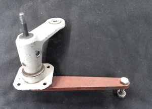 SERVICEABLE CESSNA P/N 5045001-201 Crank Assy LH Door Actuator W/TAG - Picture 1 of 6