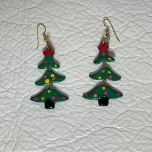 Polka Dot Christmas Tree Holiday Earrings Resin Dangle Festive - Picture 1 of 3