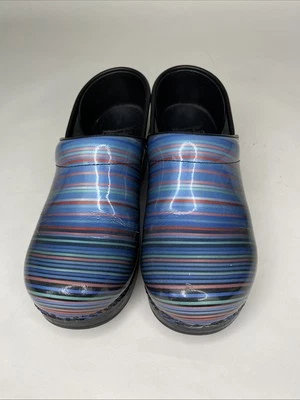 Zuecos de charol a rayas Dansko zapatos de enfermera sin cordones para mujer talla EE. UU. UE 37 Foto 1 de 4