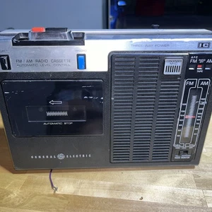 General Electric Radio Cassette Model 3-5210C - Picture 1 of 4
