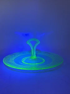 Vintage Glowing Deerwood Green Depression Glass Single-Tier Server W/Handle UV - Picture 1 of 9