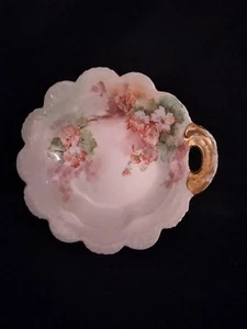 O&EG Royal Austria Hand Painted Handled 5.75" Bowl.                        (161) - Picture 1 of 6