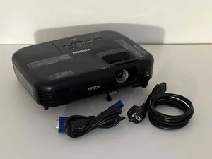 Epson EB-S02 - Projecteur SVGA idéal Rétrogaming - 2600 lumen - Photo 1/3