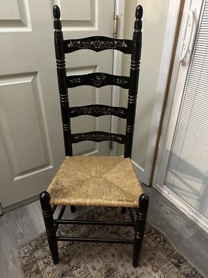 Silla de madera Hitchcock estampada negra vintage Foto 1 de 2