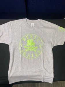 MEDIUM - PATTINI RIBELLI, teschio con cappello a cilindro, maglietta GRIGIO, maglietta - Foto 1 di 2