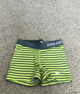 nike pro shorts women