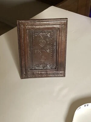 "MARCO RECTANGULAR DE CUERO GRABADO 6""x 8""" Foto 1 de 4