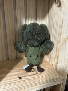 Jellycat Amuseable Broccoli Plush Toy 9" Stuffed Animal Green Vegetable BNWT - Picture 1 of 2