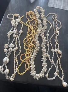 Lotto di 6 collane grosse vintage Sea Shell Hawaiian Lei senza chiusura - Foto 1 di 7
