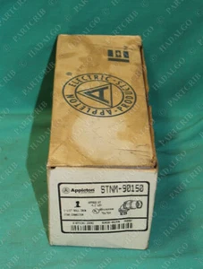 Appleton, STNM-90150, Conector 1-1/2" Mall Hierro NUEVO - Imagen 1 de 3