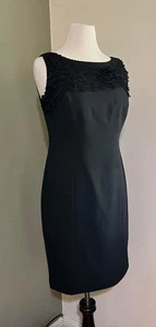 Vestido Ann Taylor Petite Negro Lana Virgen Volantes Flor Frontal 6P - Imagen 1 de 5