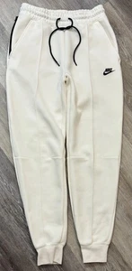 Nike Women’s Tech Fleece Joggers Size Small Tall NWOT Pale Ivory - Picture 1 of 6