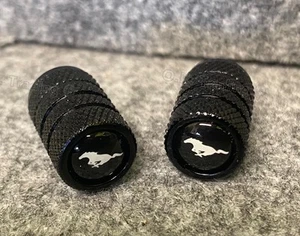 Ford Mustang 🐎 , 4 Ventilkappen Schwarz Eloxiert Incl.Sofort Versand  🇩🇪 - Bild 1 von 5
