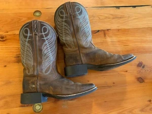 Ariat Damen-Cowboystiefel aufgerundet breite quadratische Zehenpartie Pulver braun 10018528 US 8B - Bild 1 von 10
