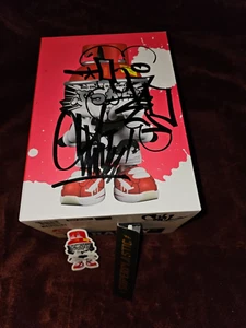 SUPERPLÁSTICO OG SLICK 8" ROJO AMOR FIRMADO + PEGATINAS + MÁS Kaws Fairey Banksy - Imagen 1 de 10