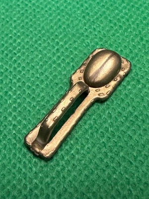 老式 1988 年 COPS n Crooks Louie the Plumber FLAP JACK / SLAP JACK 武器零件 — 第 1/2 张图片