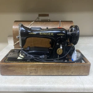 Singer Nähmaschine von 1949 mit Bugholzkoffer - guter Zustand! EF06926 seltenes Modell - Bild 1 von 8