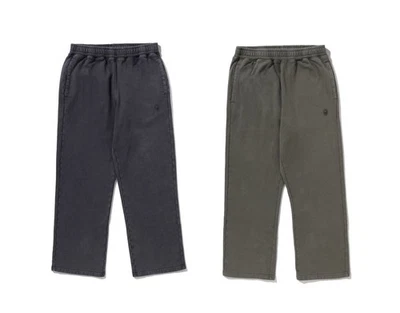 A BATHING APE Men's ONE POINT RELAXED FIT WIDE LEG SWEAT PANTS 1L70152309 b - Image 1 of 4