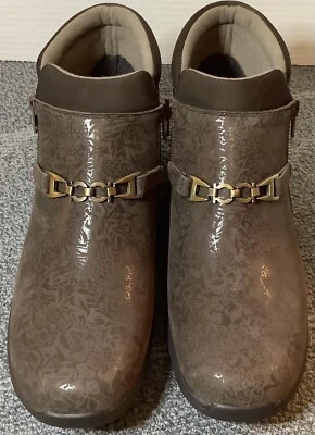 Drew Brown Foil Leather Side Zip Ankle Boot Size 10.5, Blossom,  New - Image 1 of 4