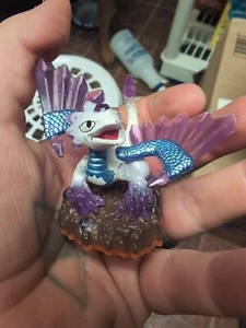 Spyro Skylanders Giants FLASHWING GAME FIGURE - Picture 1 of 5