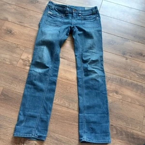 Jeans regulares rectos azules Diesel Keate para mujer W27 L32 (78208) - Imagen 1 de 14